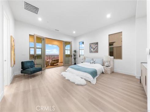 118  Sunnybank  , Irvine, CA