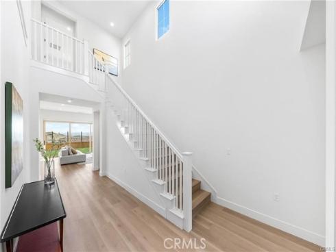 118  Sunnybank  , Irvine, CA