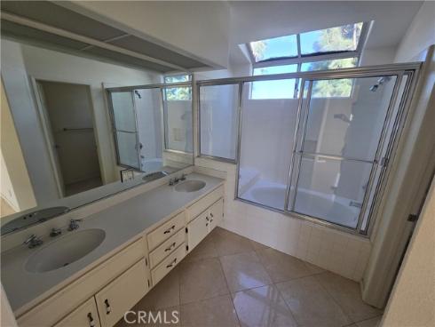 18  Laconia  , Irvine, CA