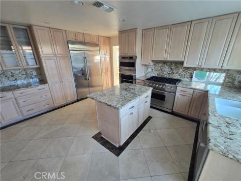 18  Laconia  , Irvine, CA