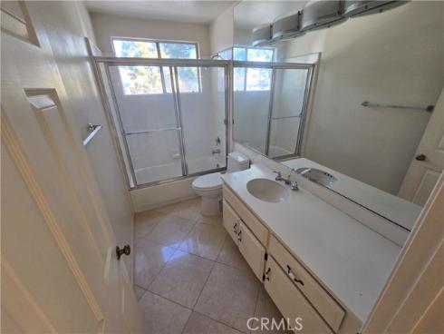 18  Laconia  , Irvine, CA