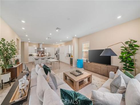 81  Pelican   Lane, Irvine, CA