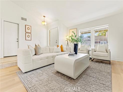 13  Grant  , Irvine, CA