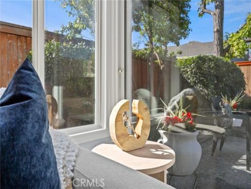 11  De Forest  , Irvine, CA