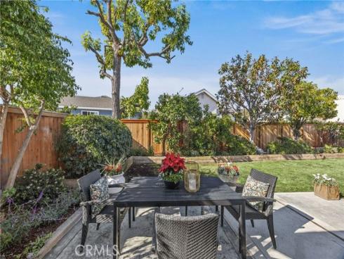 11  De Forest  , Irvine, CA