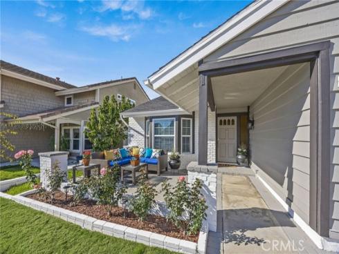 11  De Forest  , Irvine, CA