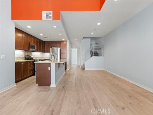 543 Rockefeller , Irvine, CA