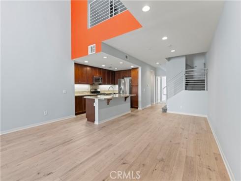 543 Rockefeller , Irvine, CA