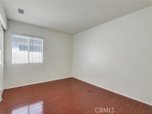 27  Ohio  , Irvine, CA