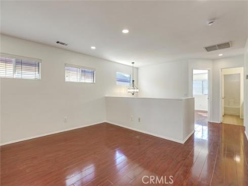 27  Ohio  , Irvine, CA