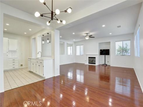 27  Ohio  , Irvine, CA