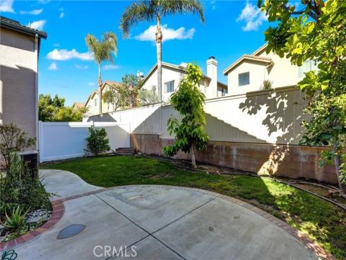 27  Ohio  , Irvine, CA