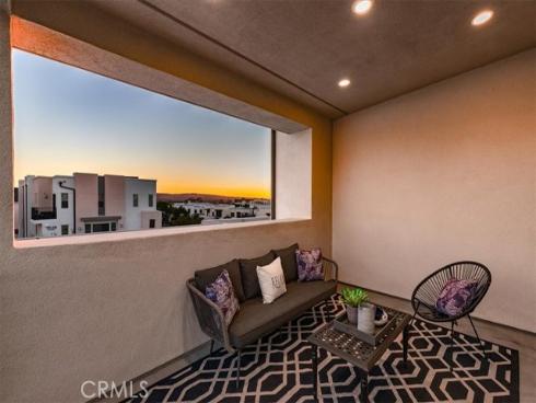 209 Paramount , Irvine, CA