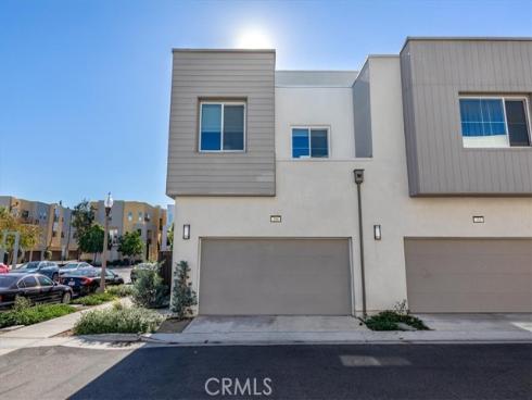 209 Paramount , Irvine, CA