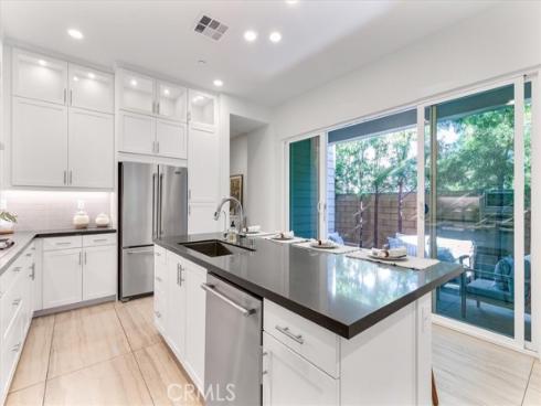 209 Paramount , Irvine, CA