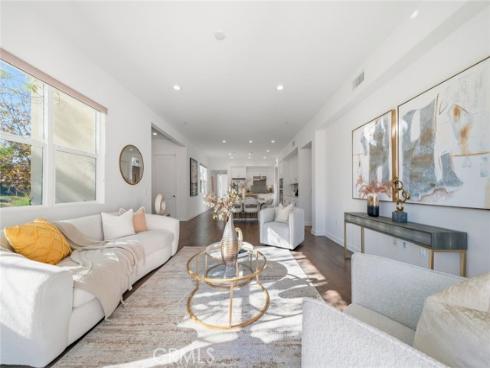 148 Follyhatch , Irvine, CA