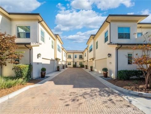 148 Follyhatch , Irvine, CA