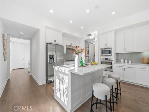 148 Follyhatch , Irvine, CA