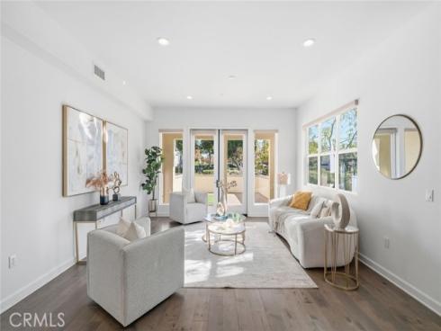 148 Follyhatch , Irvine, CA