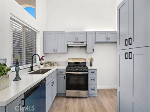 2801  Cherrywood  , Irvine, CA