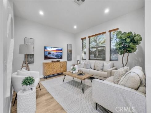 50 Hedge Bloom , Irvine, CA