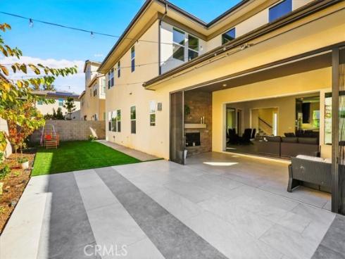 53 Chasma , Irvine, CA