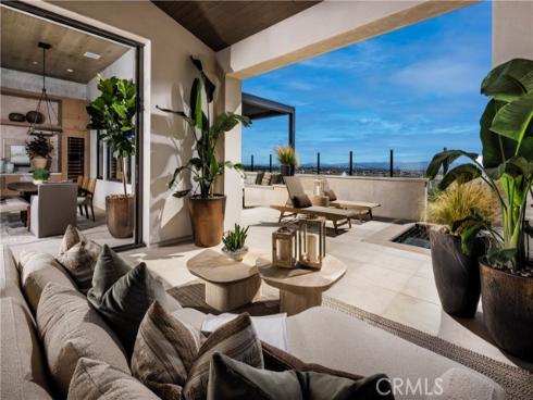 564 Peninsula , Irvine, CA