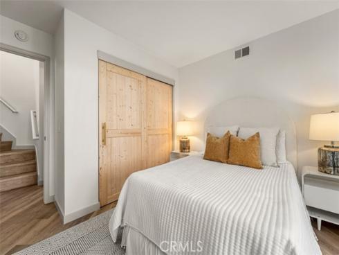 93 Lehigh Aisle , Irvine, CA