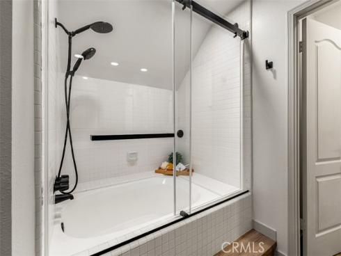 93 Lehigh Aisle , Irvine, CA