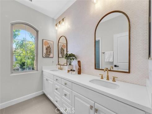 61 Acorn Glen , Irvine, CA