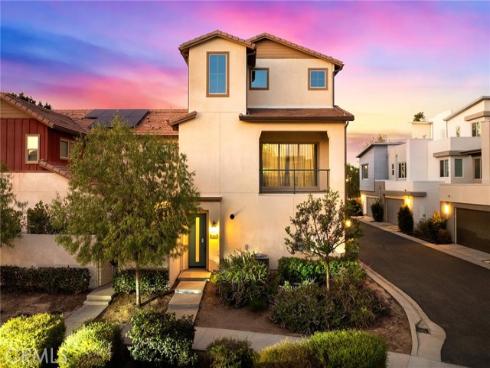 115 Frame , Irvine, CA