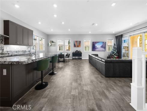 115 Frame , Irvine, CA