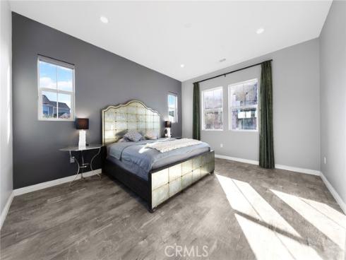 115 Frame , Irvine, CA