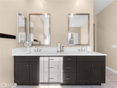 115 Frame , Irvine, CA