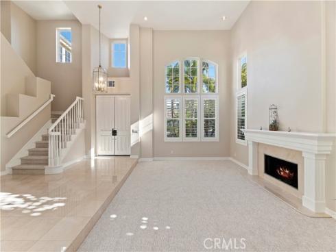 8 Nidden , Irvine, CA