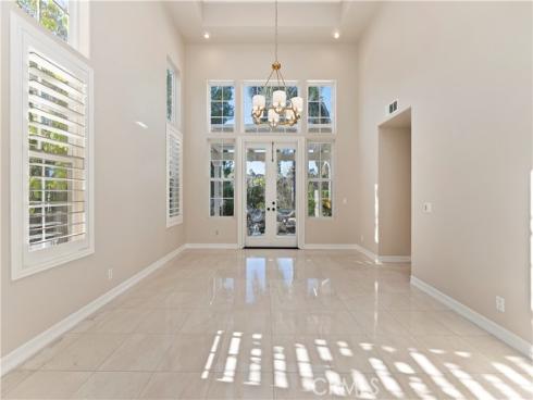 8 Nidden , Irvine, CA