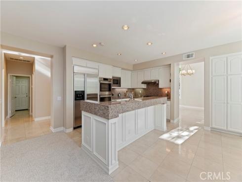 8 Nidden , Irvine, CA