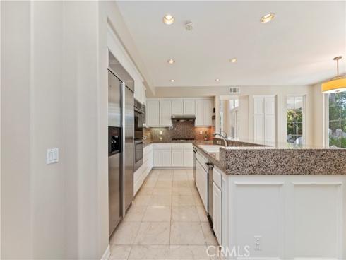 8 Nidden , Irvine, CA