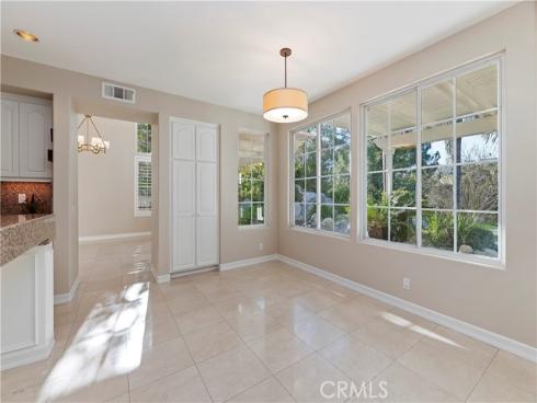 8 Nidden , Irvine, CA