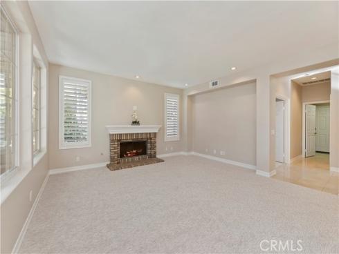 8 Nidden , Irvine, CA