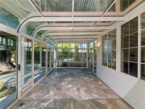 8 Nidden , Irvine, CA