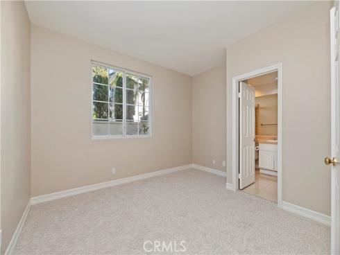 8 Nidden , Irvine, CA