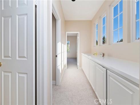 8 Nidden , Irvine, CA