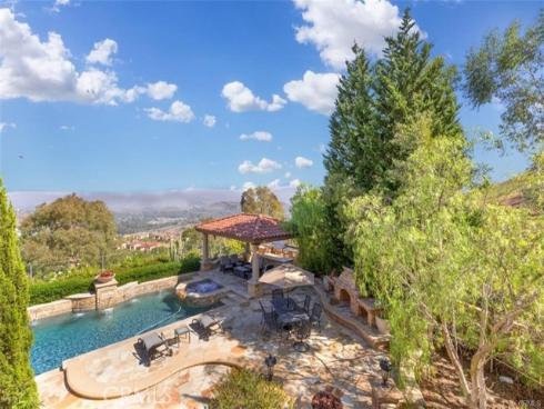 21 Ridgeview , Irvine, CA