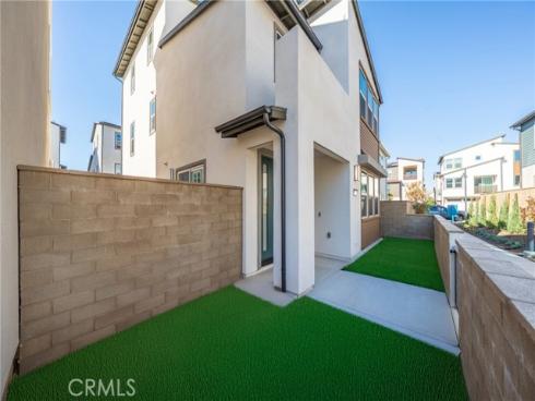 322 Proctor , Irvine, CA