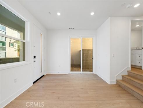 322 Proctor , Irvine, CA