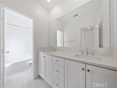 322 Proctor , Irvine, CA