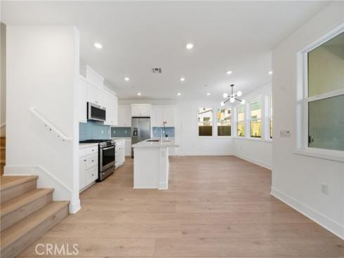 322 Proctor , Irvine, CA