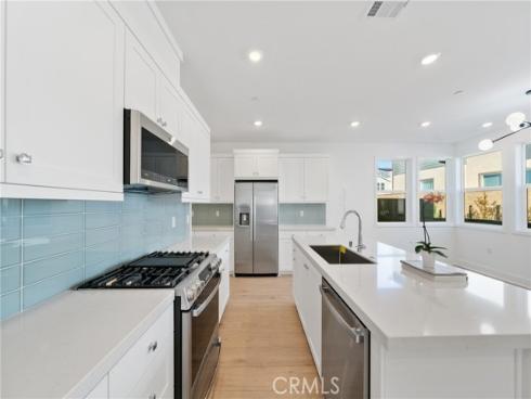 322 Proctor , Irvine, CA