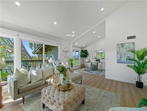 19 Las Brisas 10 , Irvine, CA